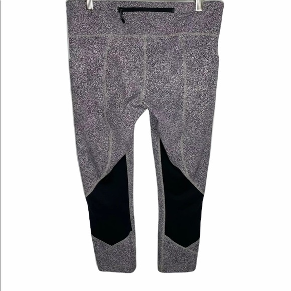 Lululemon Pace Rival Crop Leggings. Size 6. - Picture 6 of 8